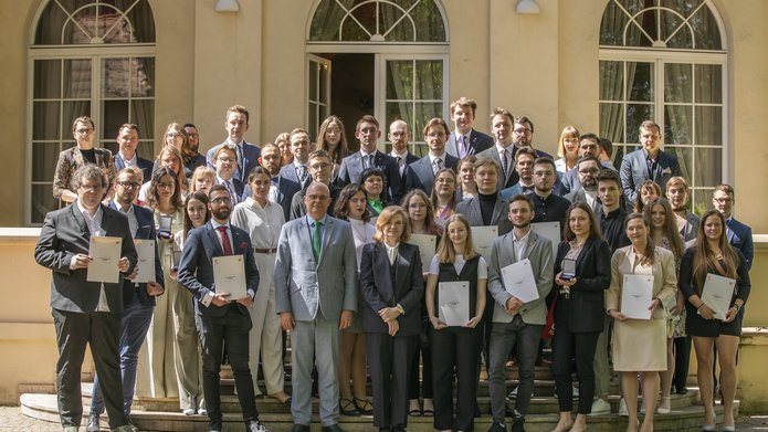 Osoby pozujące do zdjęcia.